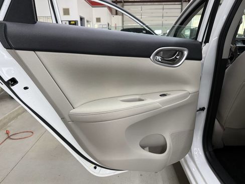Used 2015 Nissan Sentra S image 14