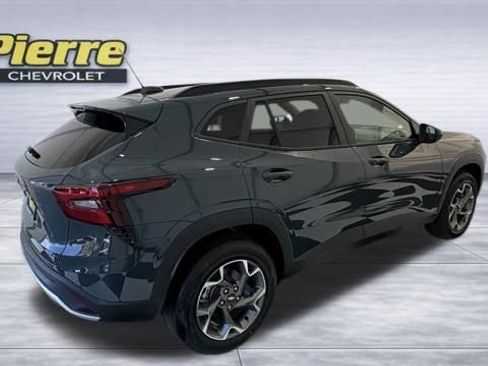 New 2026 Chevrolet Trax LT image 5