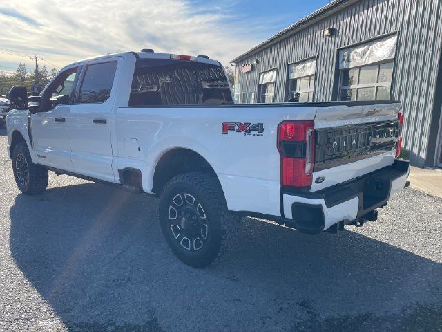 Used 2024 Ford F250 Platinum w/ FX4 Off-Road Package AWD/4WD image 5