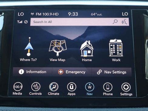 Used 2020 Chrysler Pacifica Limited FWD image 12