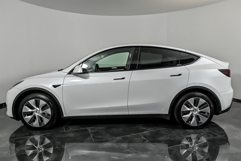 Used 2021 Tesla Model Y Long Range AWD/4WD image 6