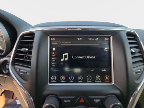 Used 2018 Jeep Grand Cherokee Limited w/ Luxury Group II AWD/4WD image 21