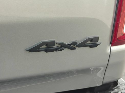 Used 2020 RAM 1500 Big Horn AWD/4WD image 49