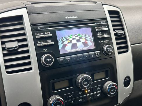 Used 2014 Nissan Frontier PRO-4X image 21