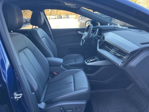 Used 2023 Audi Q4 e-tron Premium Plus w/ Premium Plus image 39