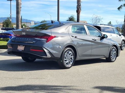 New 2026 Hyundai Elantra Blue image 2