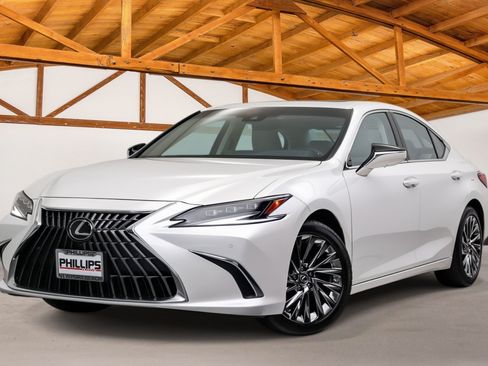 Used 2024 Lexus ES 300h w/ Luxury Package FWD image 1