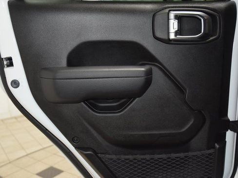 Used 2025 Jeep Wrangler Rubicon w/ XTREMEE 35" Tire Package image 43