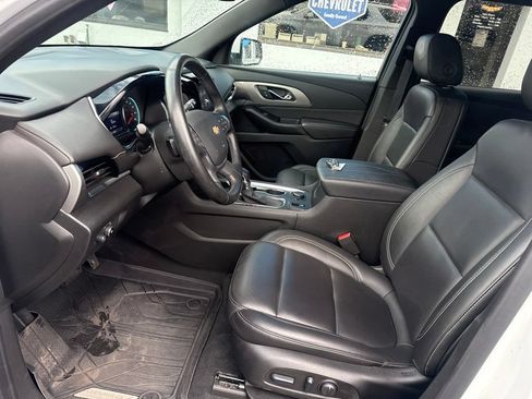 Used 2023 Chevrolet Traverse LT w/ LPO, Floor Liner Package AWD/4WD image 21