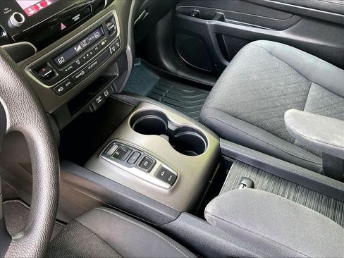 Used 2021 Honda Ridgeline Sport image 20