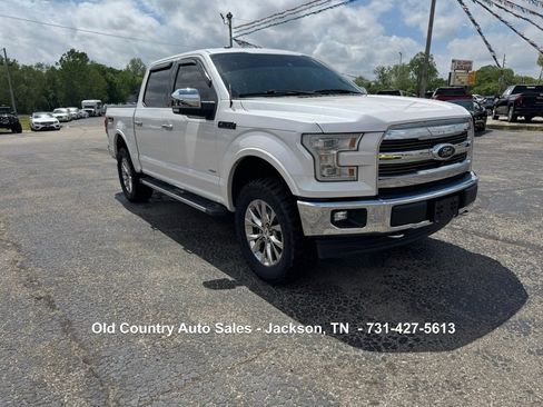Used 2017 Ford F150 Lariat w/ Equipment Group 502A Luxury AWD/4WD image 4