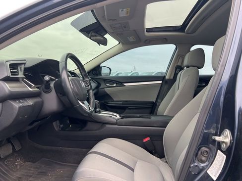 Used 2019 Honda Civic EX image 13