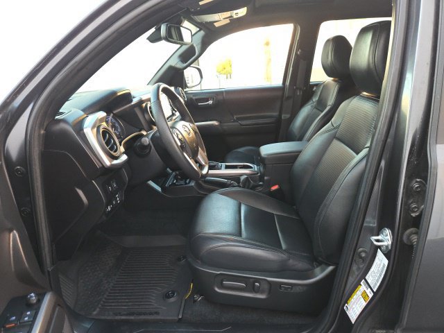 Used 2023 Toyota Tacoma Limited AWD/4WD image 14