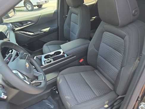 New 2026 Chevrolet Equinox LT w/ Safety and Technology Package AWD/4WD image 15