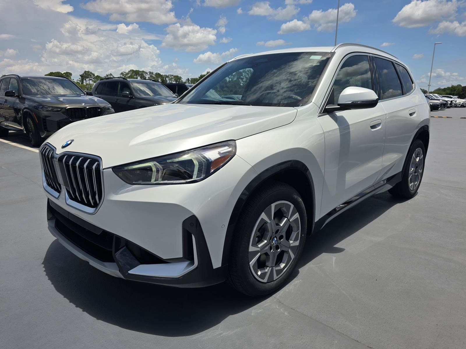 New 2026 BMW X1 xDrive28i w/ Convenience Package AWD/4WD image 7
