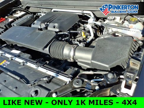 Used 2024 Chevrolet Colorado LT w/ LT Convenience Package image 31
