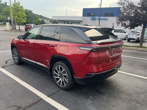 New 2025 Jeep Wagoneer S Limited image 3