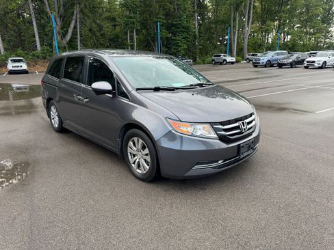 Used 2016 Honda Odyssey EX image 3