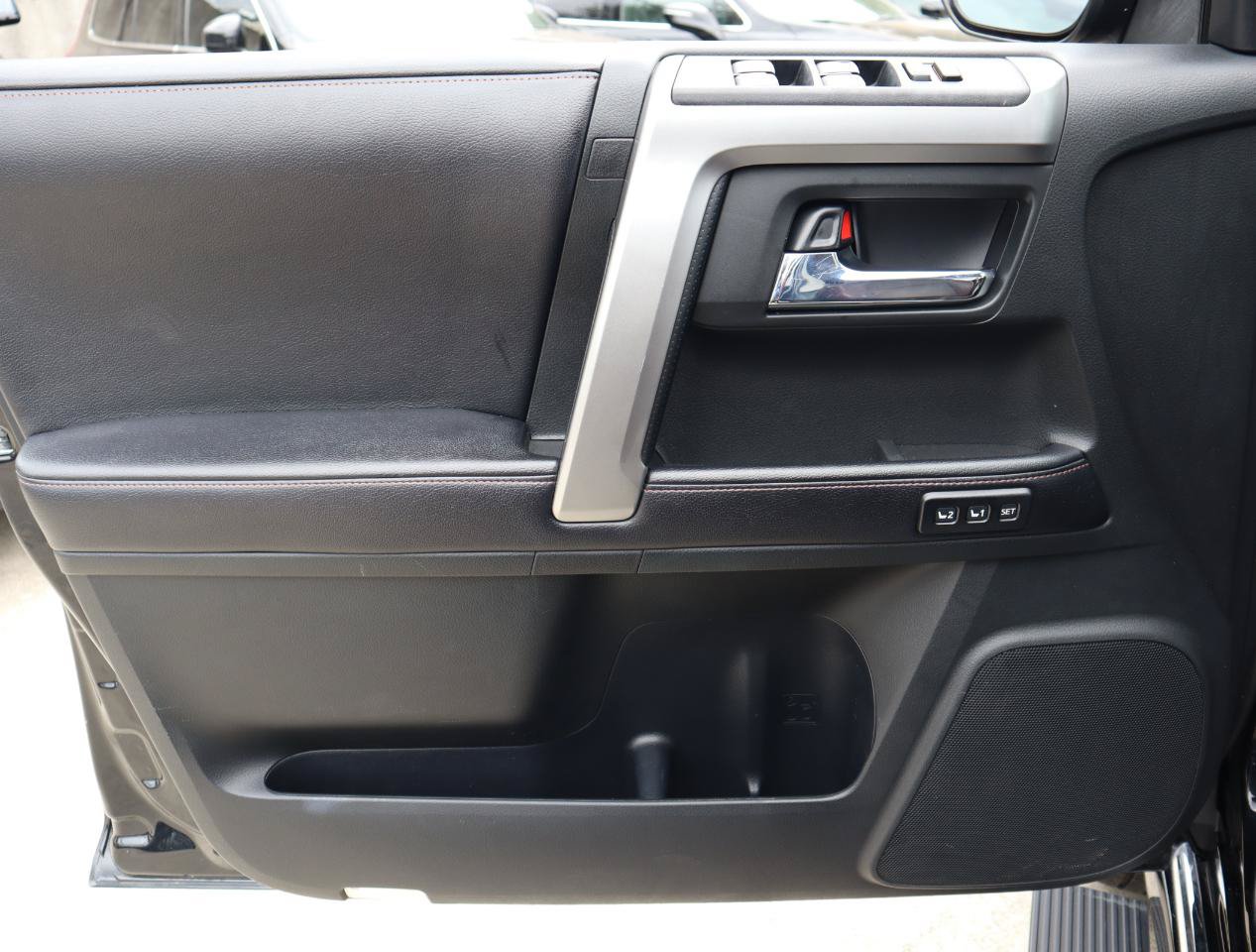 Used 2016 Toyota 4Runner Limited AWD/4WD image 42