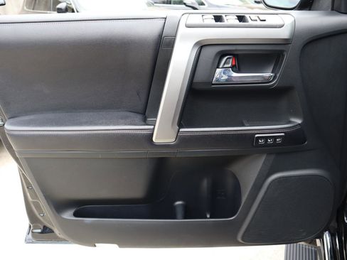 Used 2016 Toyota 4Runner Limited AWD/4WD image 42