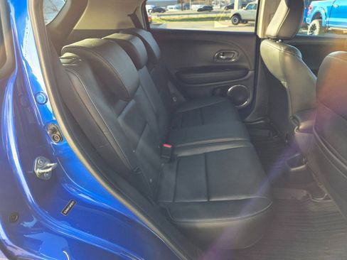 Used 2018 Honda HR-V EX-L image 12