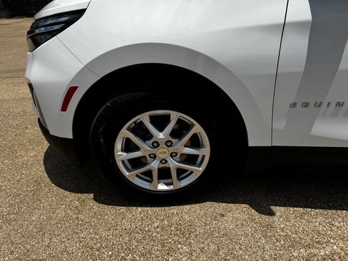 Used 2022 Chevrolet Equinox LT FWD image 4