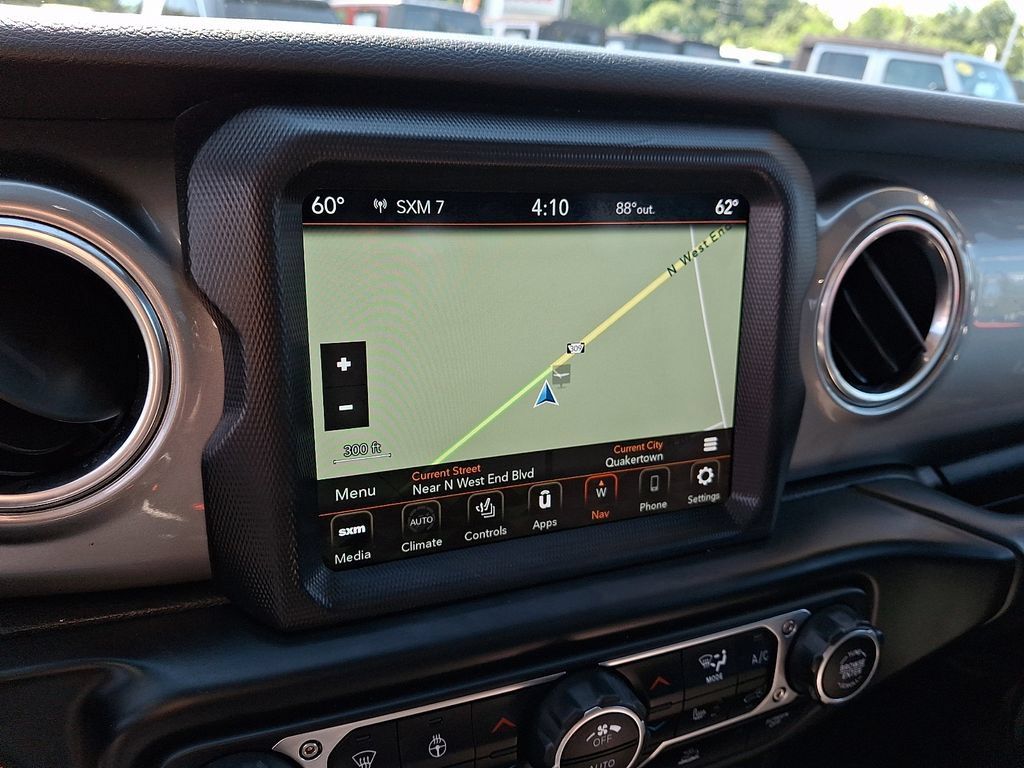 Used 2020 Jeep Gladiator Overland AWD/4WD image 17