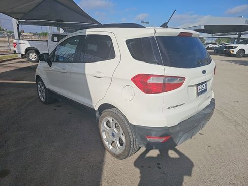 Used 2021 Ford EcoSport SE w/ SE Convenience Package image 2