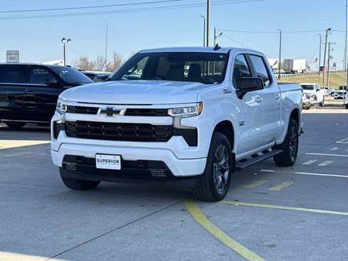 Used 2023 Chevrolet Silverado 1500 RST image 12