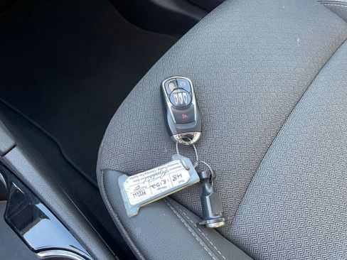 Used 2025 Buick Encore GX Preferred image 22