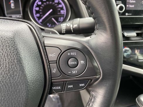 Used 2023 Toyota Camry SE image 17