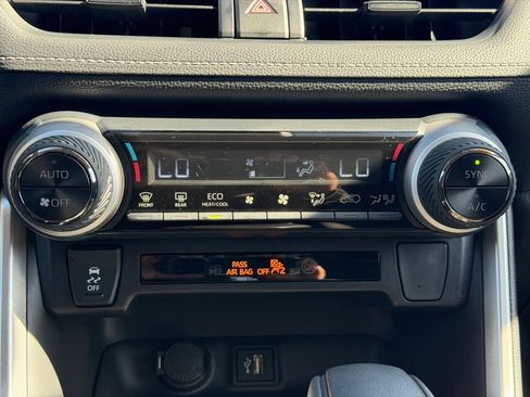 Used 2025 Toyota RAV4 LE image 26