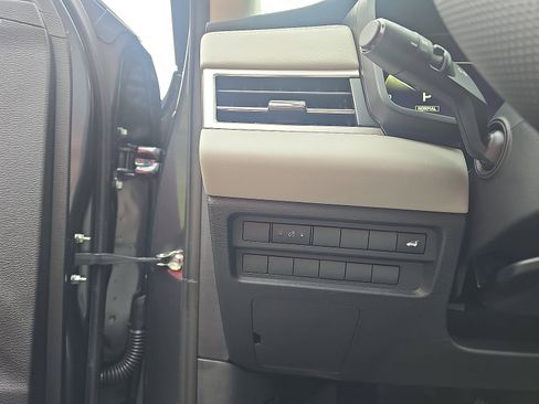 New 2025 Mitsubishi Outlander SEL image 14