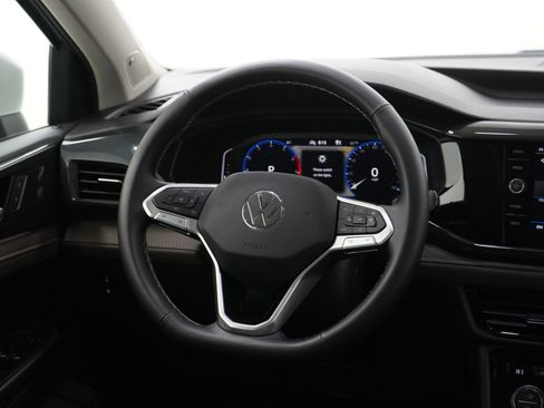 Used 2022 Volkswagen Taos SEL image 15