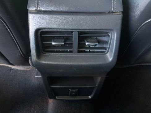 Used 2020 Ford Edge SEL FWD image 35