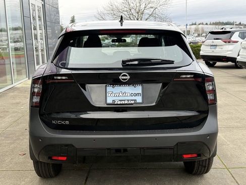 New 2026 Nissan Kicks S image 6