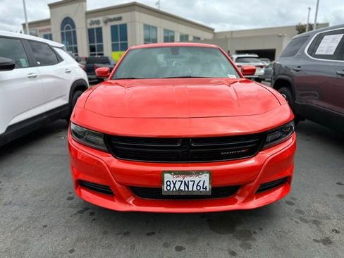 Used 2021 Dodge Charger SXT RWD image 2