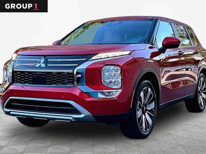 Used 2025 Mitsubishi Outlander SE