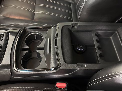 Used 2023 Chrysler 300 S image 35