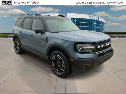 Used 2025 Ford Bronco Sport Outer Banks w/ Outer Banks Tech Package+ image 3