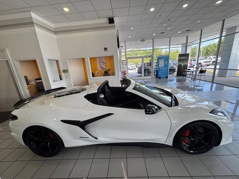 Used 2025 Chevrolet Corvette E-Ray w/ Battery Protection Package AWD/4WD image 2