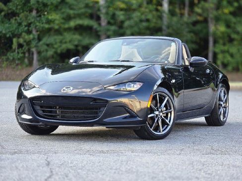 Used 2016 MAZDA MX-5 Miata Grand Touring RWD image 1