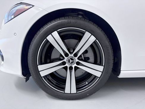 Used 2025 Mercedes-Benz C 300 4MATIC Sedan image 11
