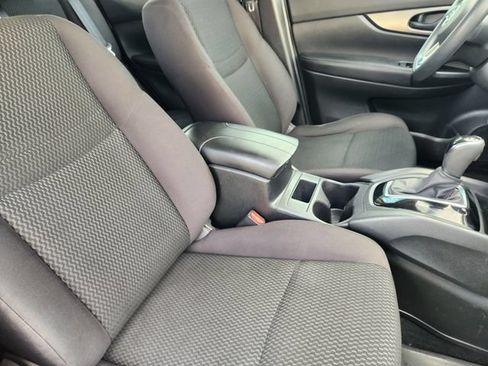 Used 2018 Nissan Rogue Sport S AWD/4WD image 16