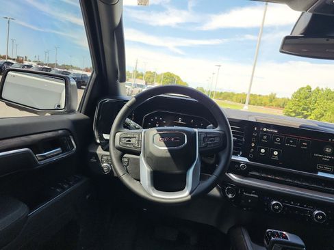 Used 2026 GMC Sierra 1500 SLT w/ SLT Premium Plus Package AWD/4WD image 18