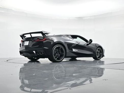 Used 2025 Chevrolet Corvette Stingray Coupe w/ Z51 Performance Package image 34