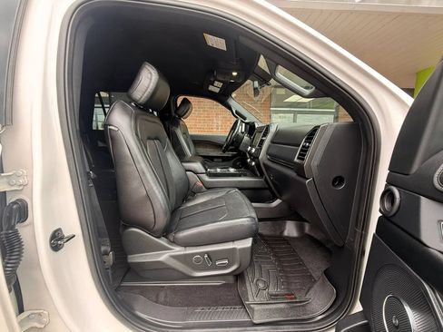 Used 2019 Ford Expedition Max Limited AWD/4WD image 23