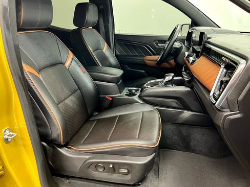 Used 2023 GMC Canyon AT4 w/ AT4 Premium Package image 13