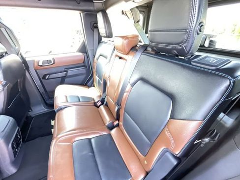 Used 2024 Ford Bronco Outer Banks AWD/4WD image 16