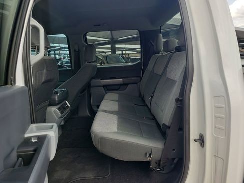 Used 2022 Ford F150 XLT w/ Trailer Tow Package RWD image 8